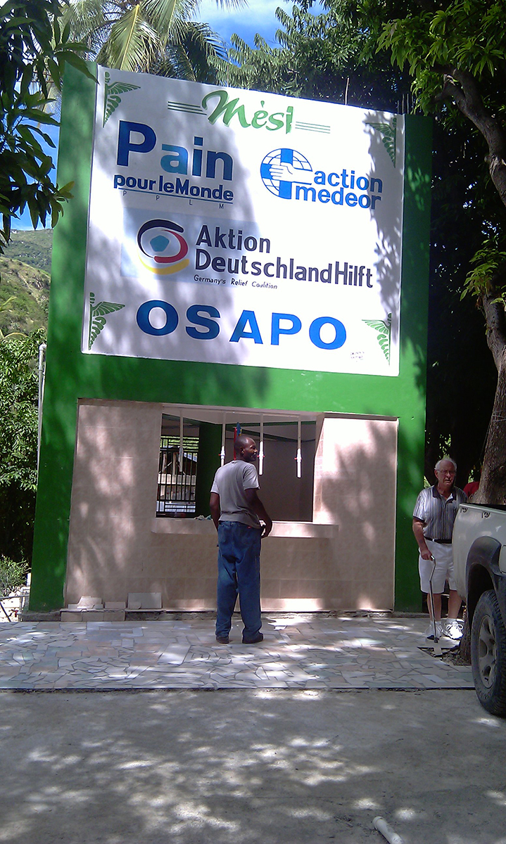 Osapo-Haiti-water-well_DrGardy-dad